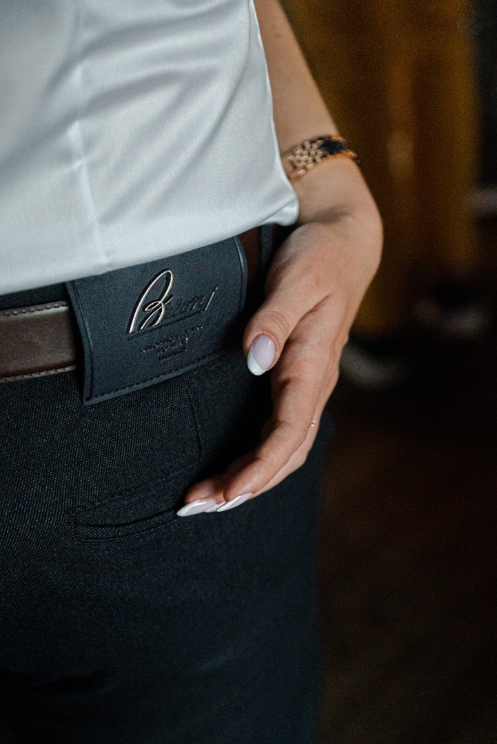 Свадебная фотосъемка в кабриолете в Москве. Жуков Илья свадебный фотограф в Москве