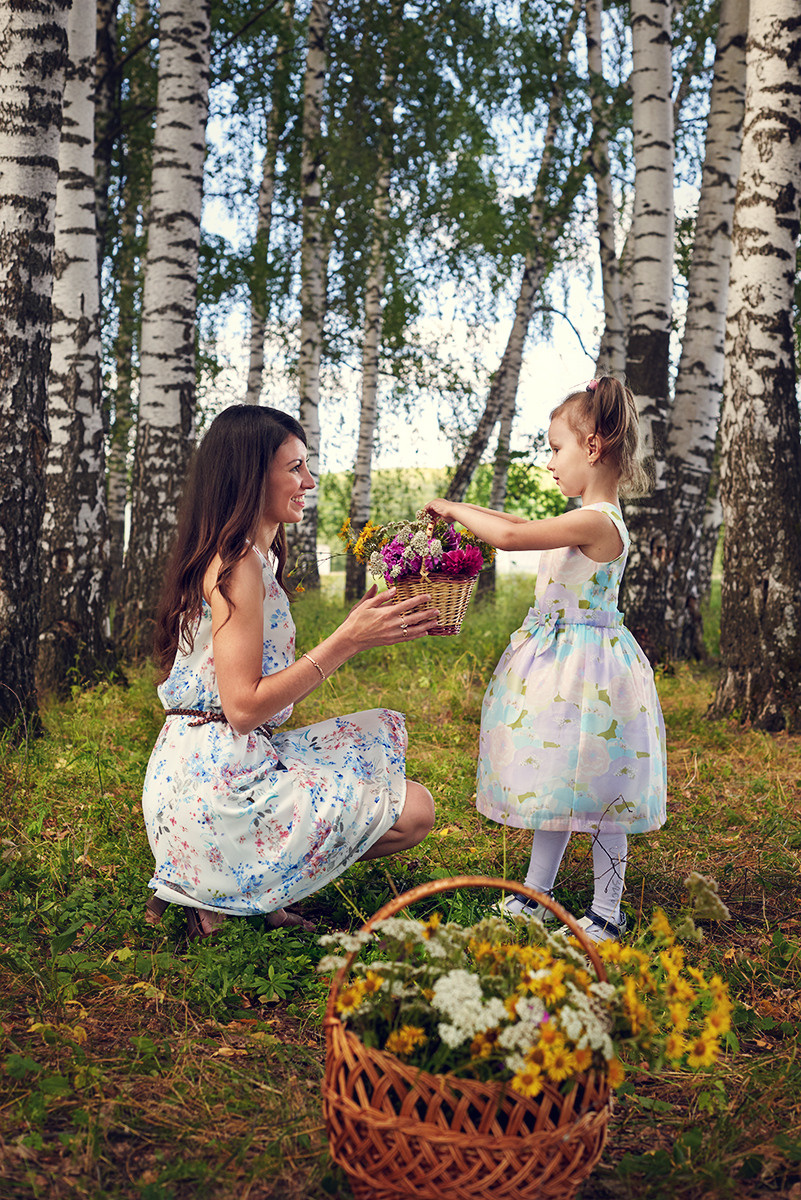 Семейная фотосессия в Самаре. Идеи и образы для съёмки в студии