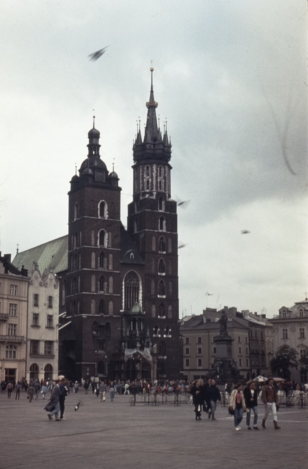 КРАКОВ, ОСЕНЬ 1990. СНИМАЛ ДЕДУЛЯ. Nebyl
