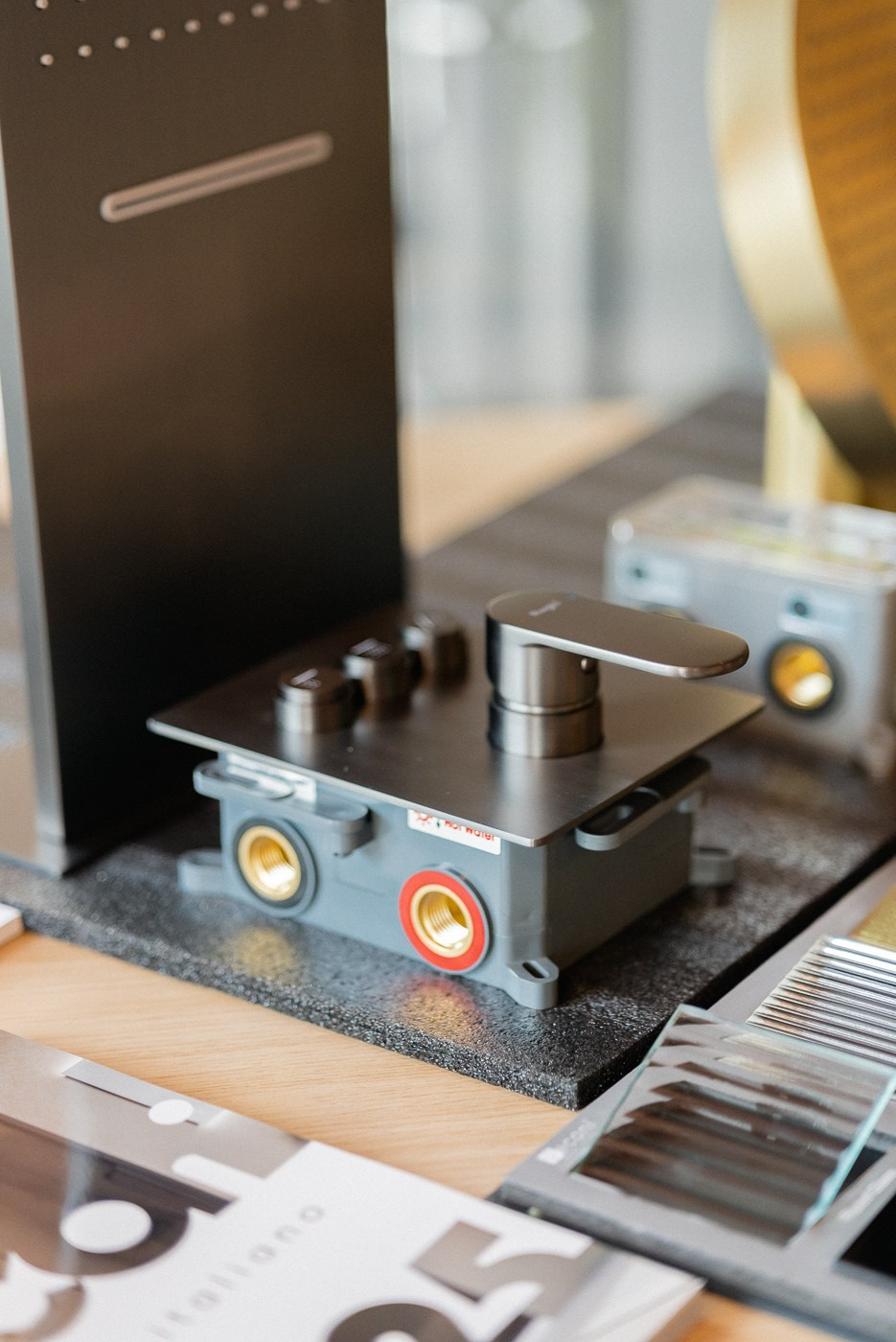 Презентация СантехОпт | Современная сантехника — экспертный взгляд от официального дилера брендов Raglo, Calypso, Veconi. ВУД ТВОРЕЦ мебельная фабрика|ТВОРЕЦ студия мебели