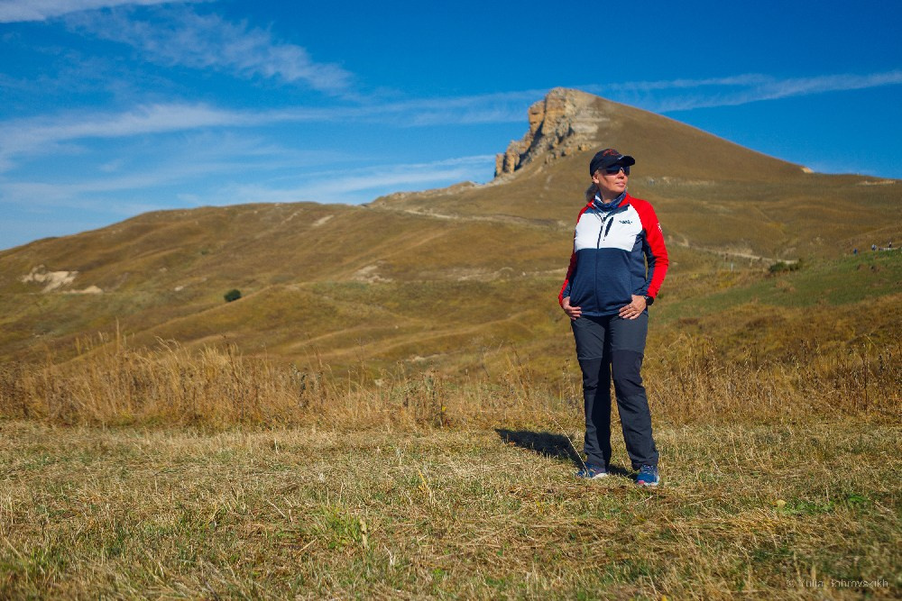 Ольга и горы. Фотограф в Барнауле Юлия Бобровских