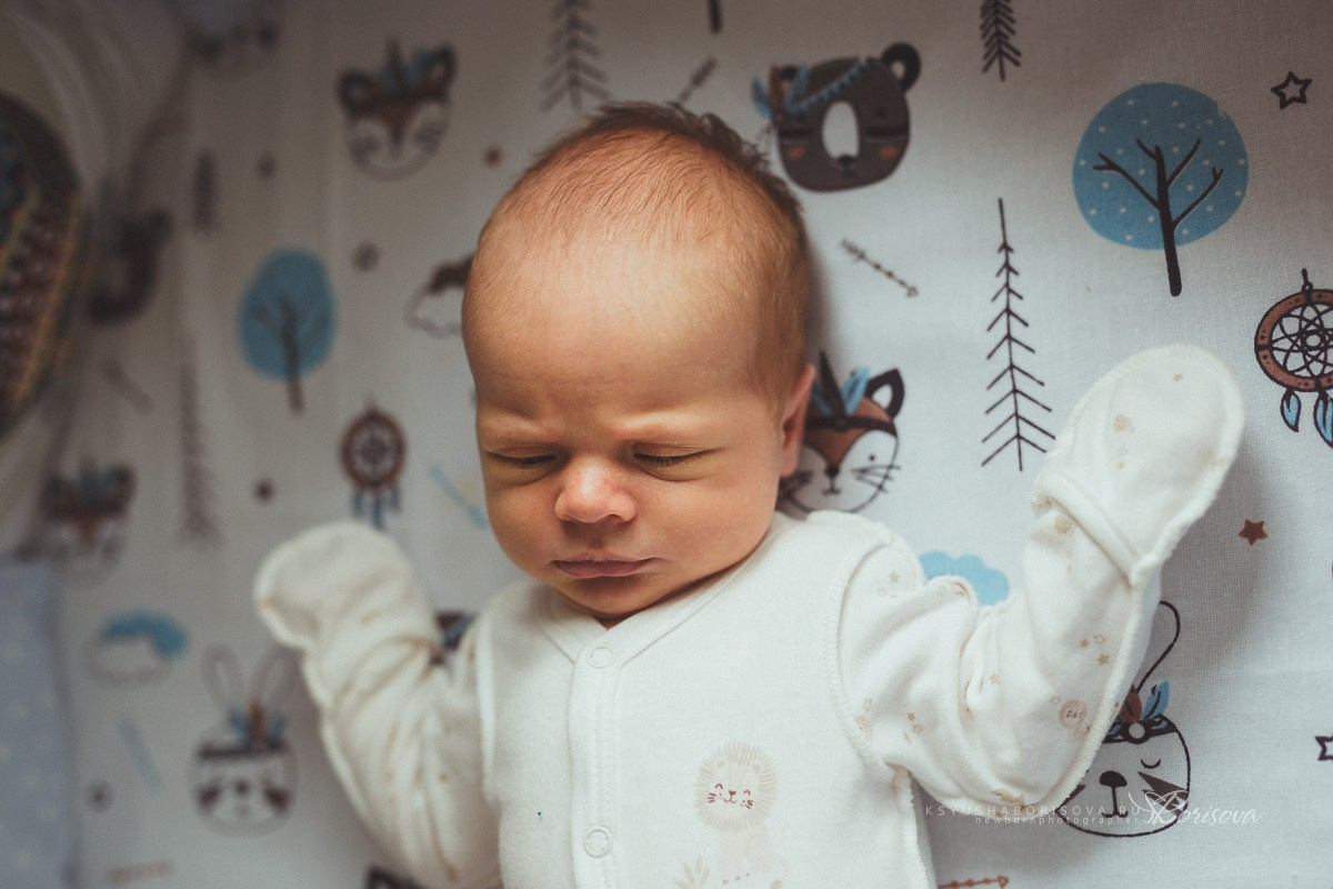 Фотосессия дома с новорожденным. Фотограф новорожденных в Магнитогорске Ксюша Борисова