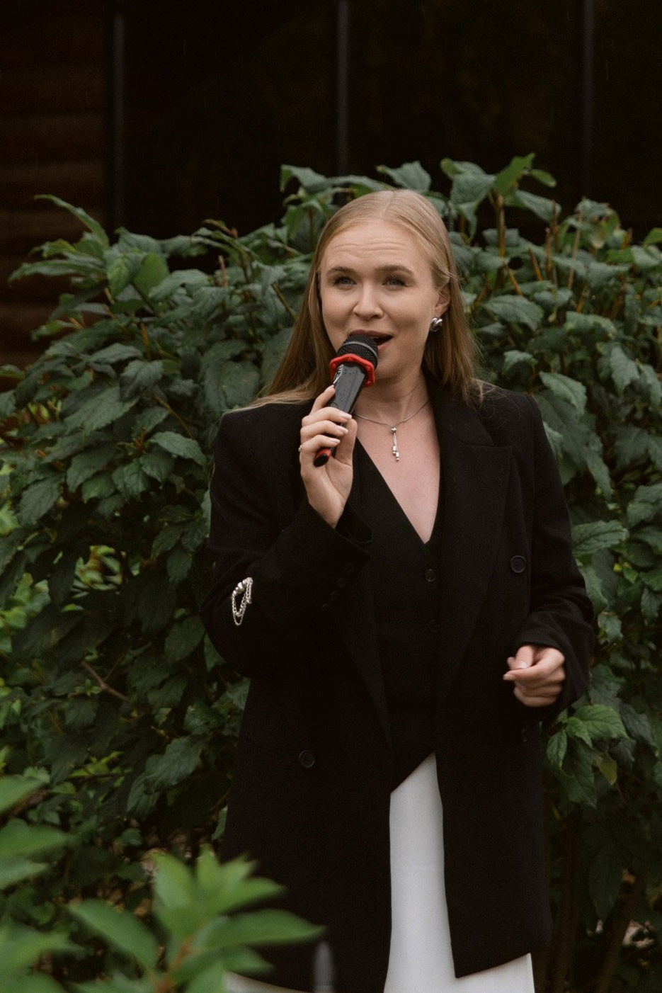 Ведущая на свадьбу Мария Снегур. Ведущий, Тамада, DJ, фото в Перми. Хорошее настроение