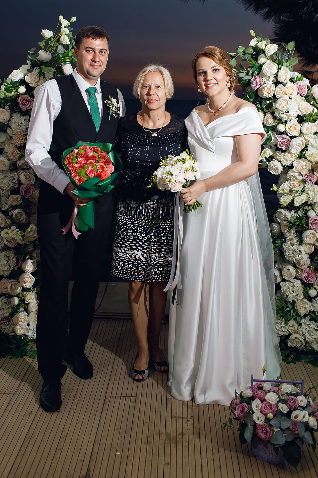 Анонс свадьбы с выездной регистрации в Сочи. Свадебный фотограф Краснодар, Сочи, Геленджик, Анапа, Ростов