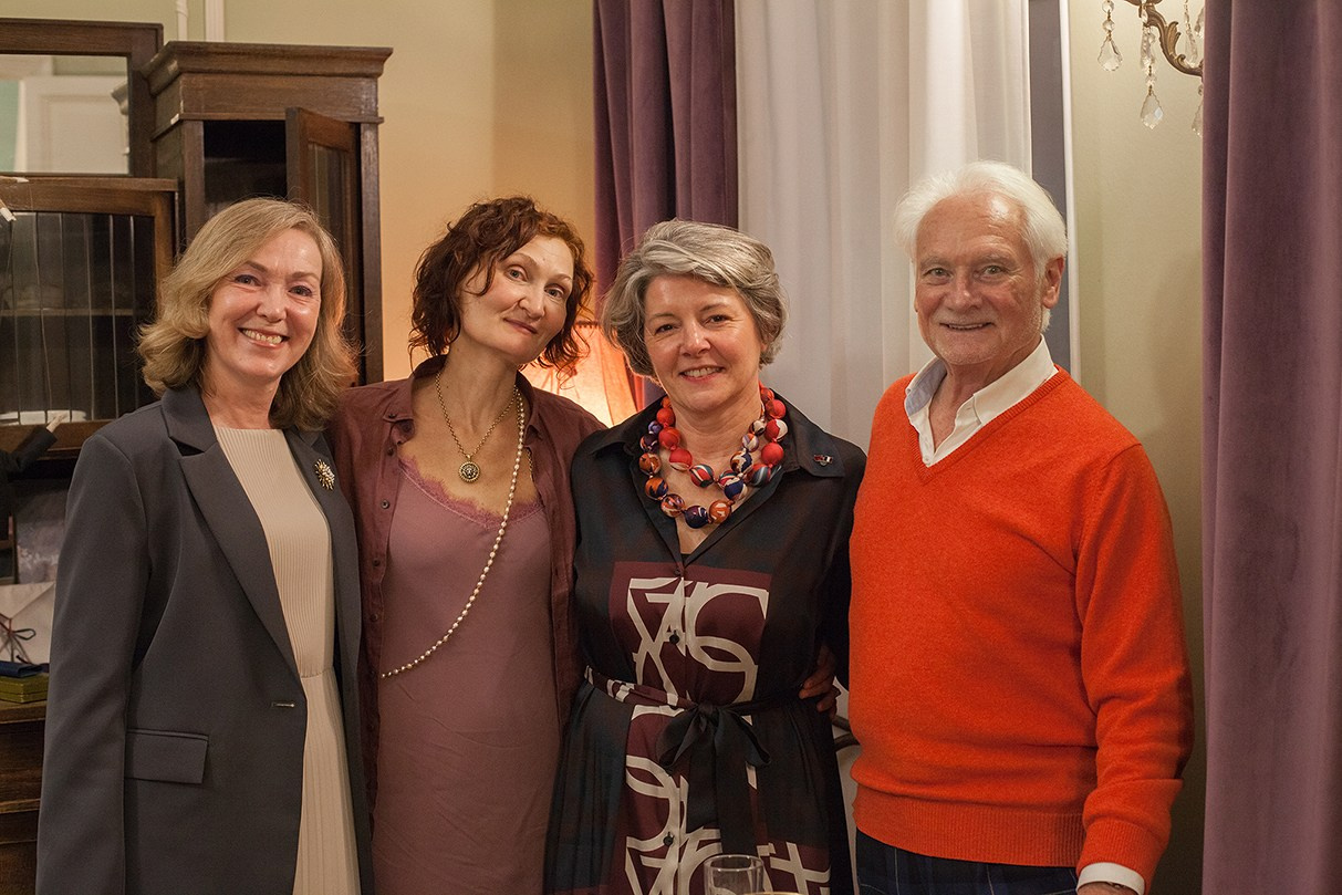 В Петербурге время чая. ФОТОГРАФ ЛИЛИЯ БИЧУРИНА