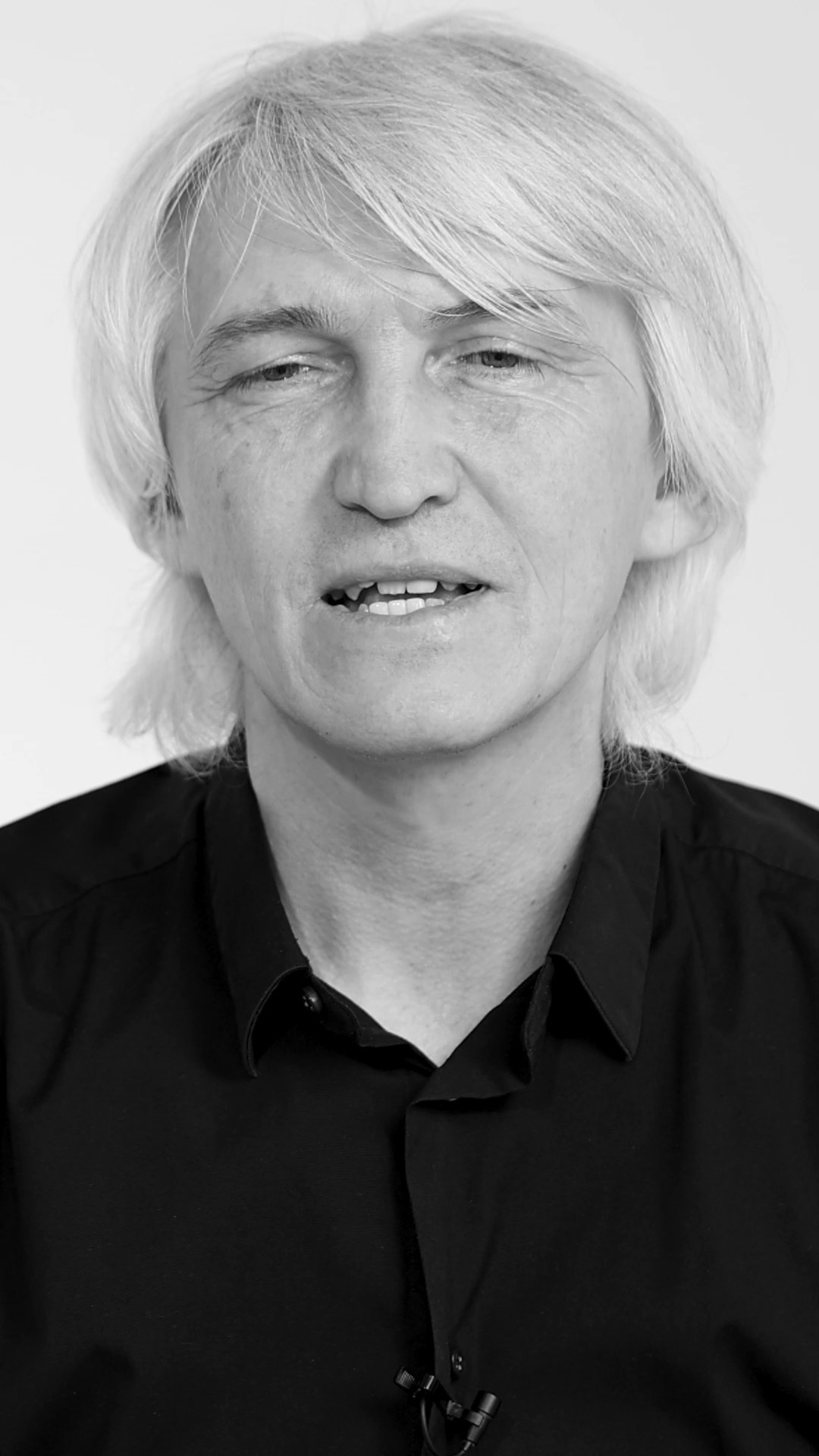 Смыслы. ЗЕРКАЛО ГОРОДА — социальный фото- проект Нижнего Новгорода о счастье, любви и доброте друг к другу