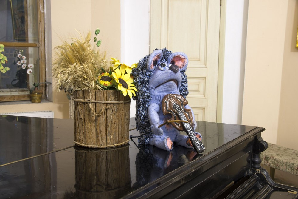 «Зелёная лошадь»  или   «Вежливый лось» кукольный спектакль сказки с Люсей Вороной. Дом Шрёдера