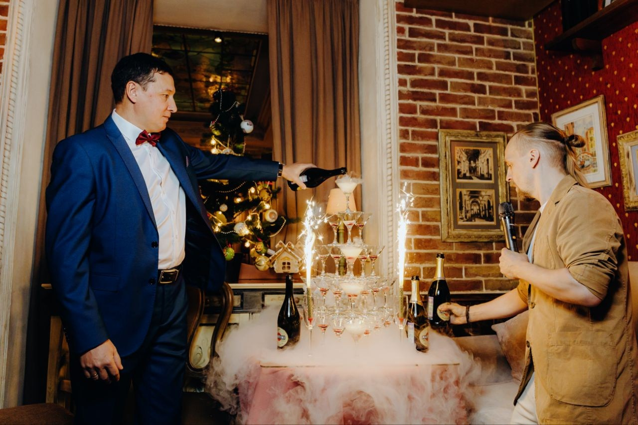 Ведущий + диджей + кавер-певица + флейринг-шоу на любой праздник для детей и взрослых в Москве и МО