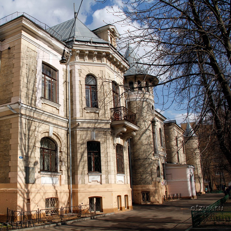 Съемка росписи в Грибоедовском ЗАГСе и локации для фотосессии рядом с ним. Свадебный и семейный фотограф в Москве Анастасия Крам