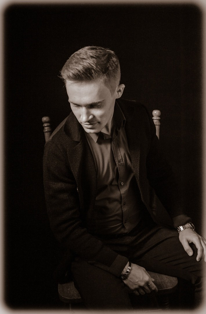 Контакты. Фотограф в Красноярске. Портреты, семья, прогулки по городу и ваши праздники