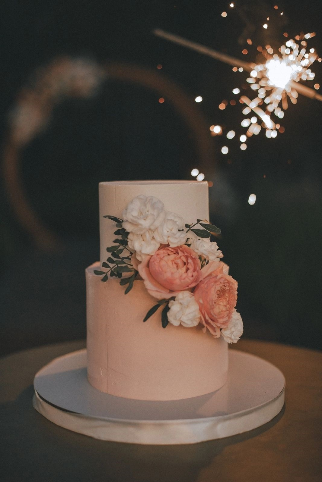 Торт Прохорова. Подрядчики и друзья сети свадебных площадок House for wedding