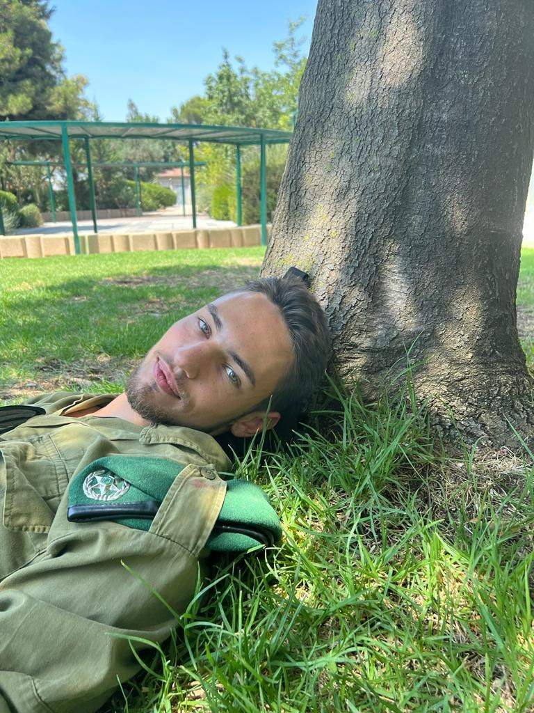 Biography. Artist Margarita Gusak