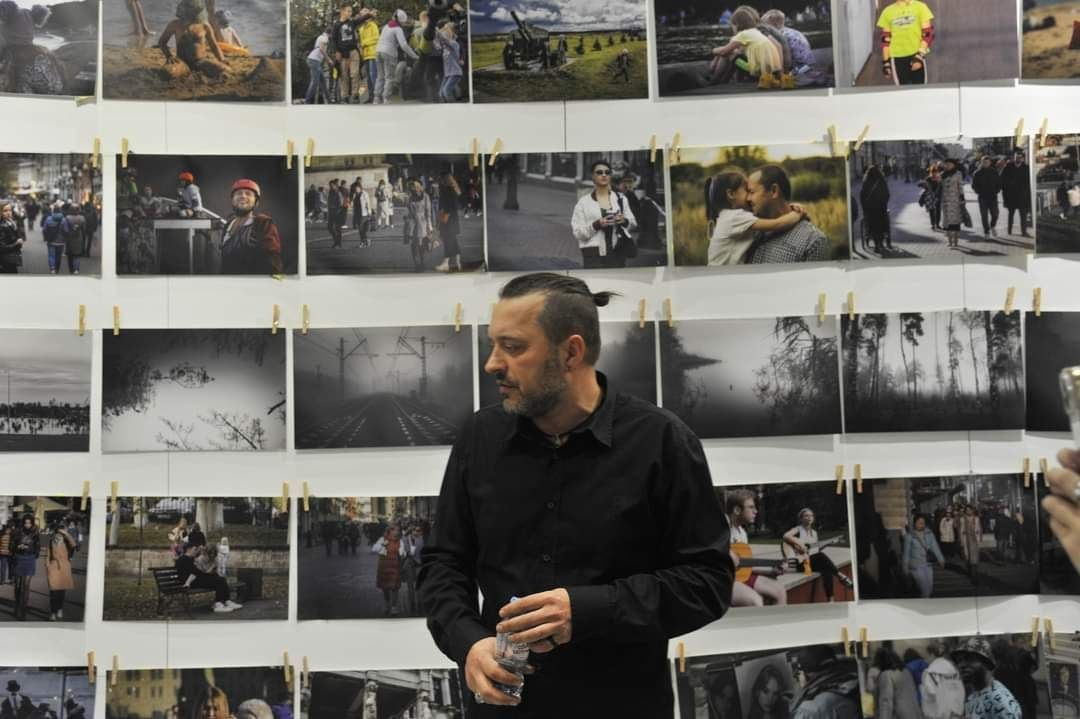 Роман Адлер, фотограф. Персональная выставка "Хроники" в Гостином дворе. Москва 20-23 января 2023 года