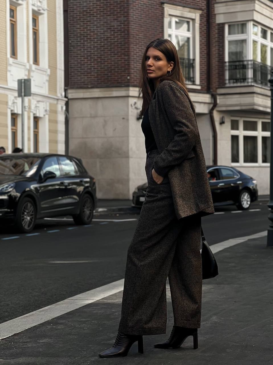 Модель Полина Новосибирск. Коммерческий фотограф для маркетплейсов Wildberries и Ozon в Новосибирске — фото и видео для брендов