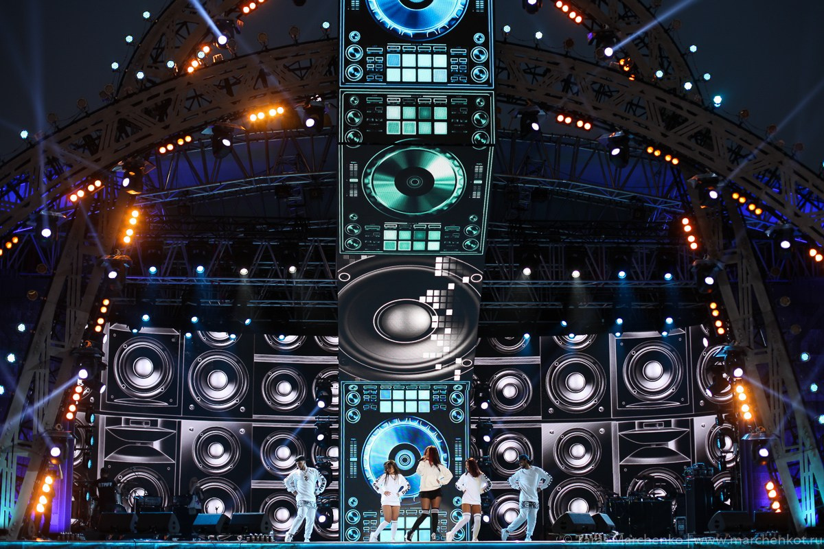 Алые Паруса. Репортажный и семейный фотограф в Санкт-Петербурге Тарас Марченко