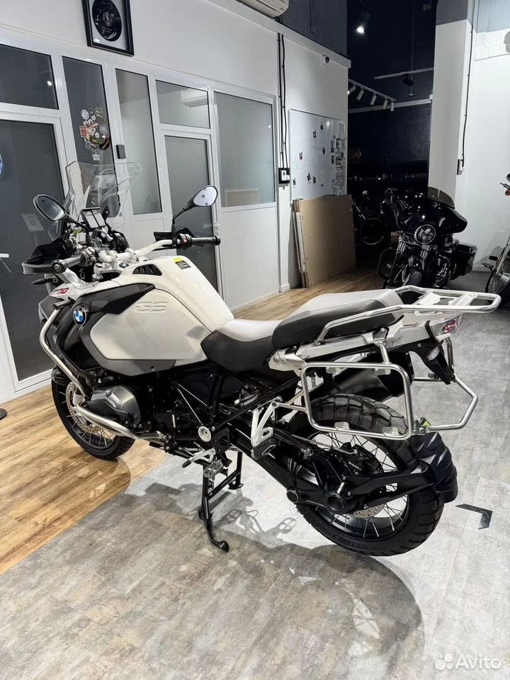 BMW R1200GS Adventure. Hello Davidson, Москва. Только хорошие мотоциклы…