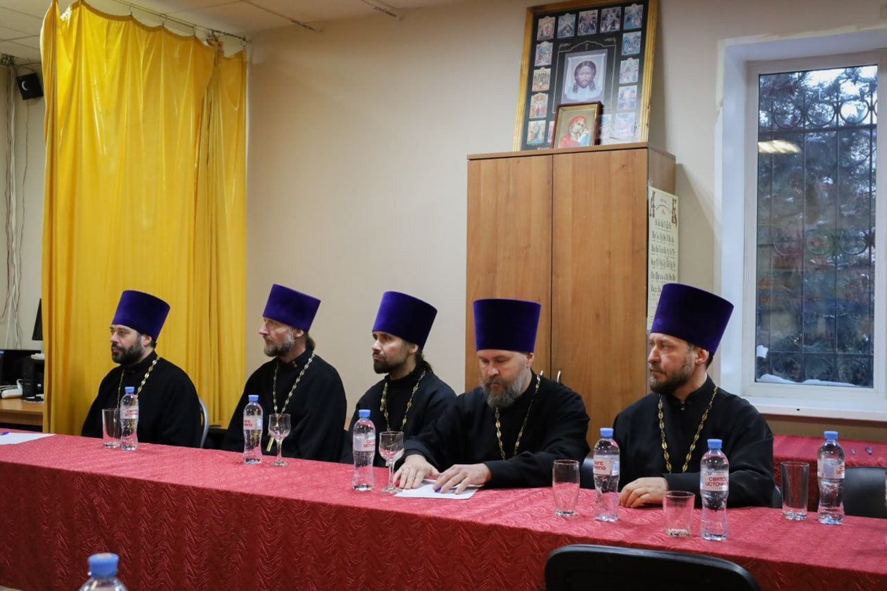 Соборное служение духовенства Северо- Западного благочиния. Саратовское Северо-Западное благочиние