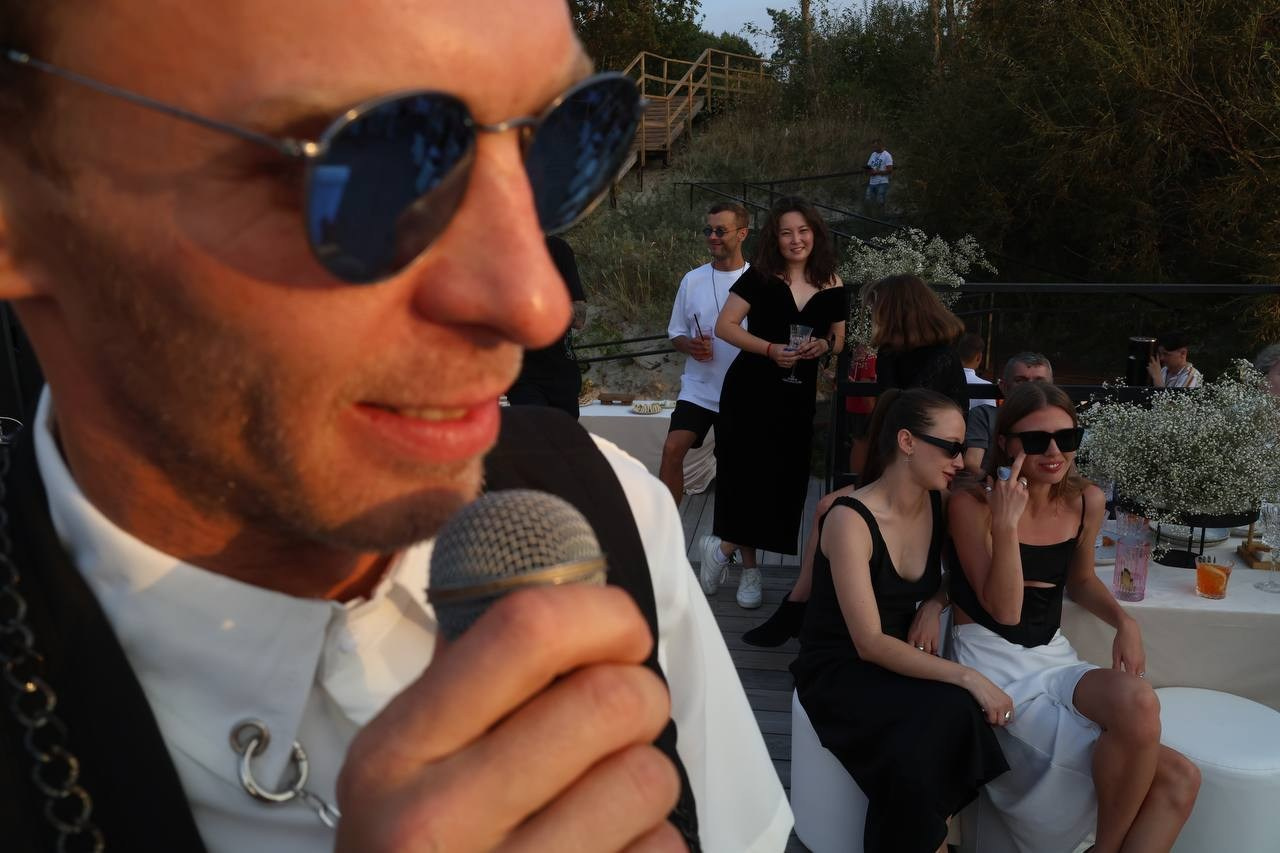 Ведущий-счастливой свадьбы в Калининграде.