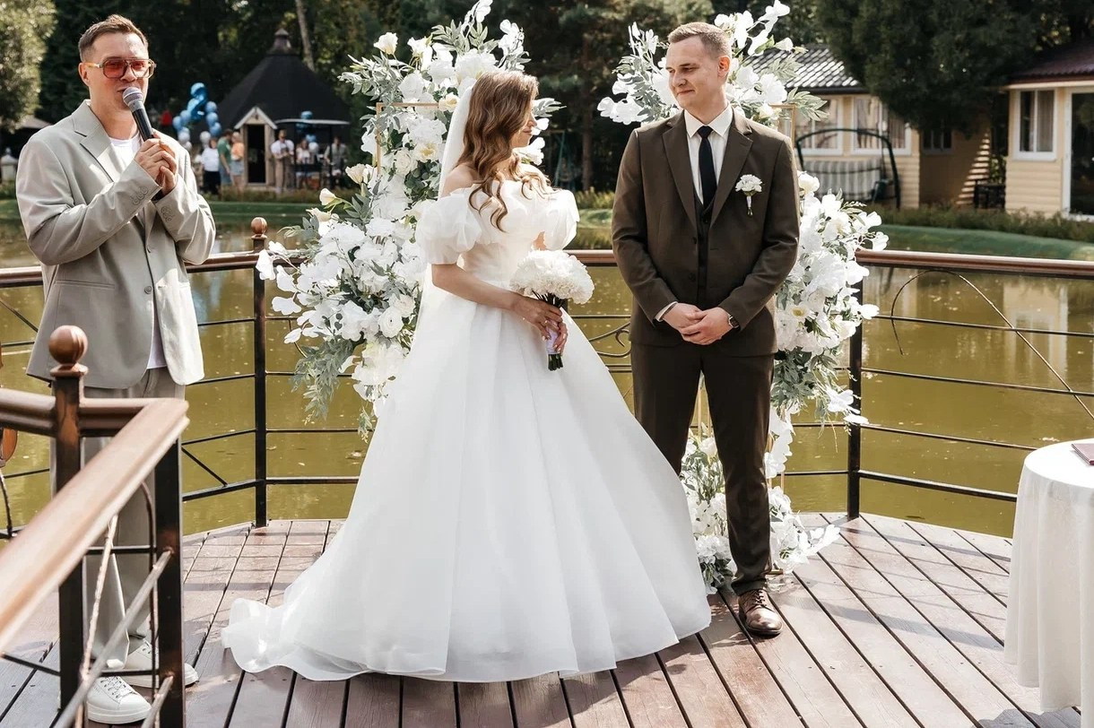 Ведущий Волкодав. Подрядчики и друзья сети свадебных площадок House for wedding