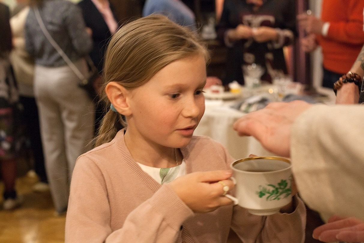 В Петербурге время чая. ФОТОГРАФ ЛИЛИЯ БИЧУРИНА