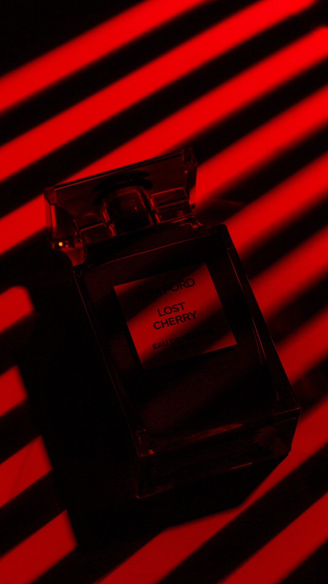 Фотосъемка парфюмерии в Ростове. Предметный фотограф в Ростове-на-Дону. Фотограф Анна Мандрикян