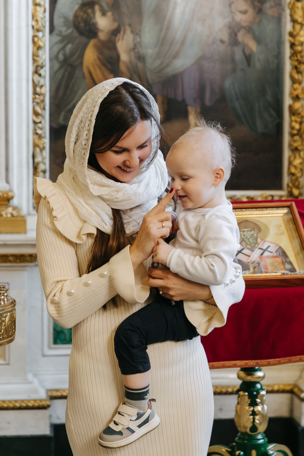 Крещение в Исаакиевском соборе, можно ли крестить а исаакиевском соборе, проводят ли крещение в исаакиевском, сколько стоит крещение в собре исаакиевский, где покрестить ребенка спб, лучшие церкви для крещения спб