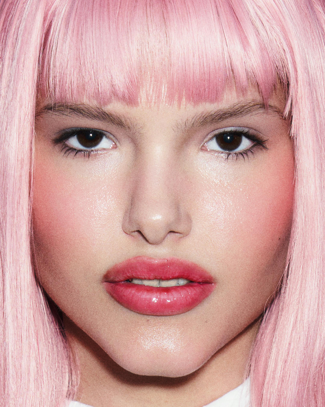 ASAYA: wigged out. Я Саша, креативный продюсер и арт-директор из Москвы. Придумываю, собираю и запускаю визуальные проекты