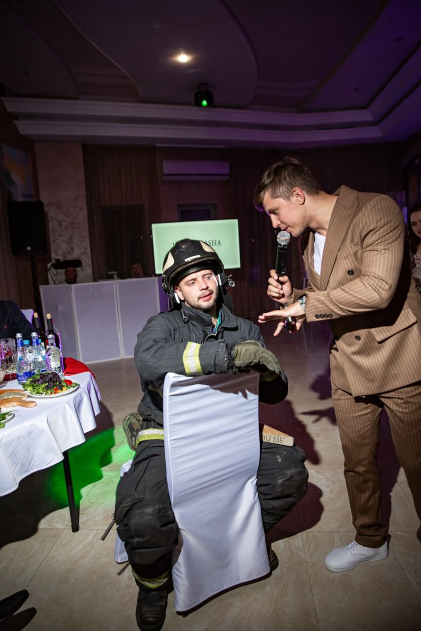 Ведущий Гурьев. Подрядчики и друзья сети свадебных площадок House for wedding