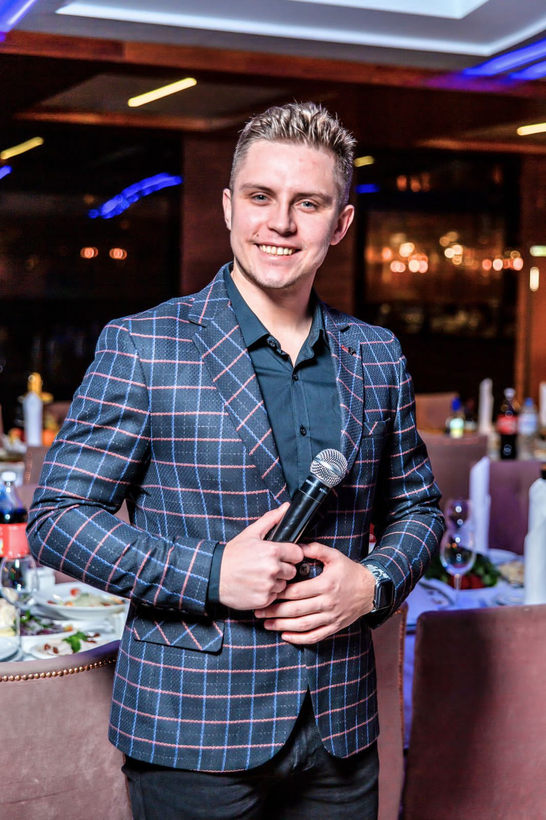 Ведущий Гурьев. Подрядчики и друзья сети свадебных площадок House for wedding