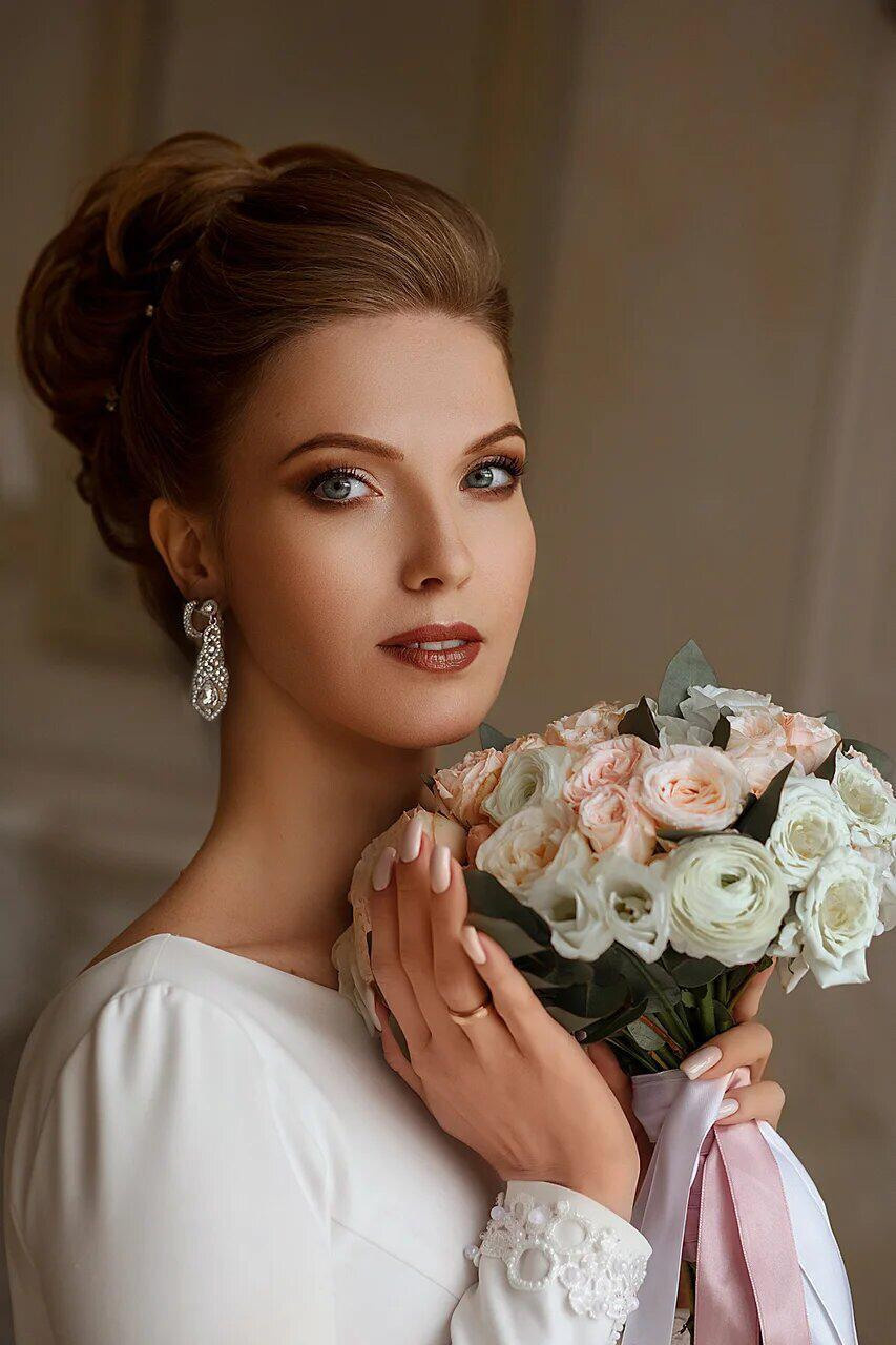 Стилист Анна Сад. Подрядчики и друзья сети свадебных площадок House for wedding