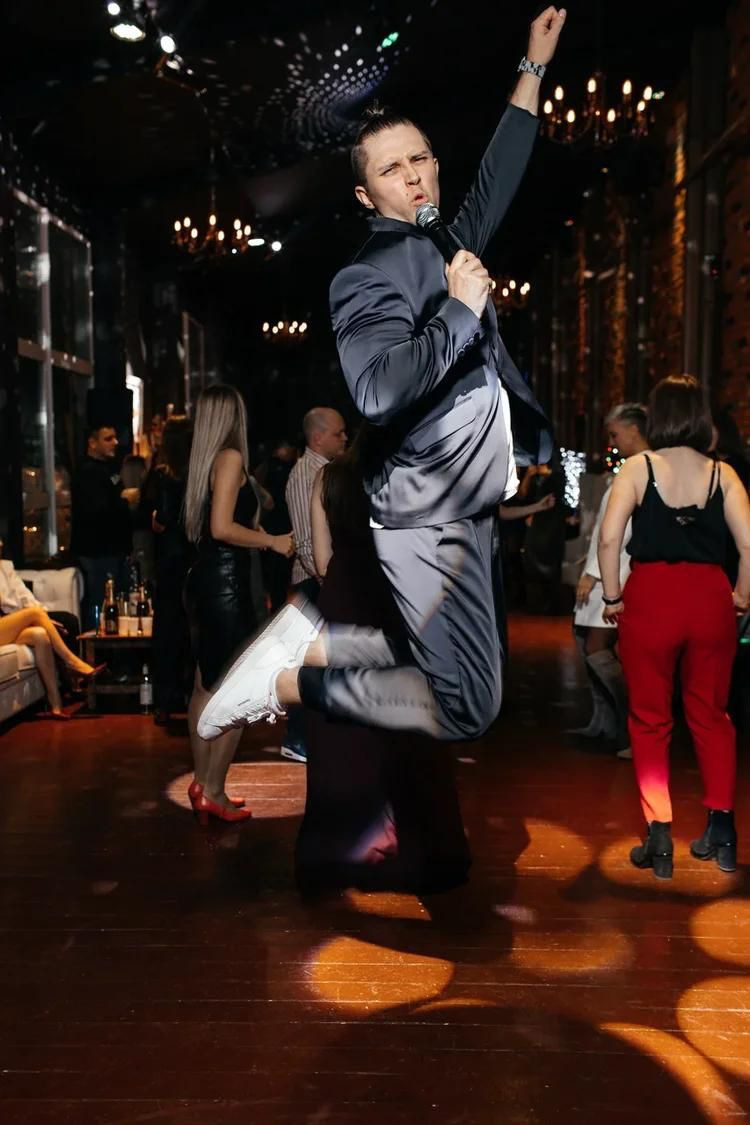 Ведущий Гурьев. Подрядчики и друзья сети свадебных площадок House for wedding