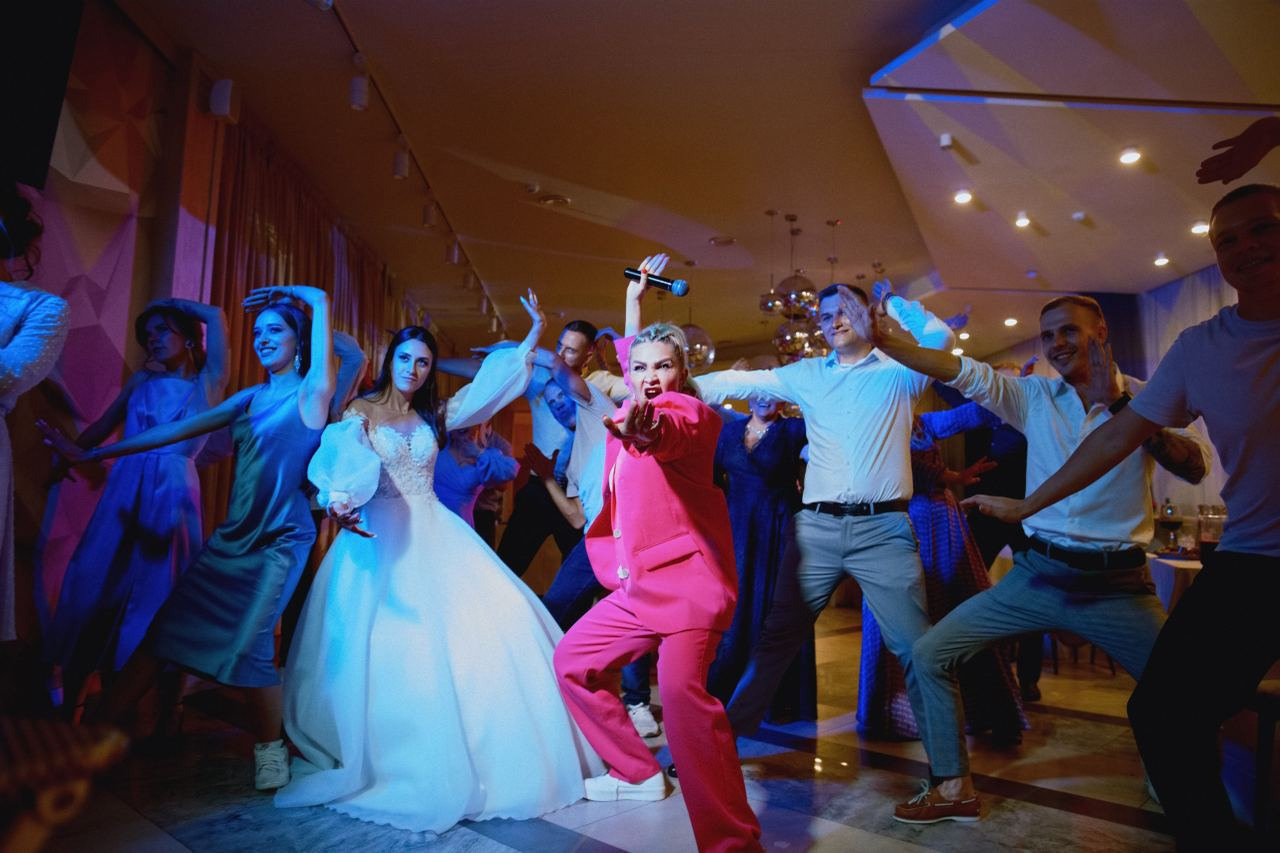 Ведущая Полякова. Подрядчики и друзья сети свадебных площадок House for wedding