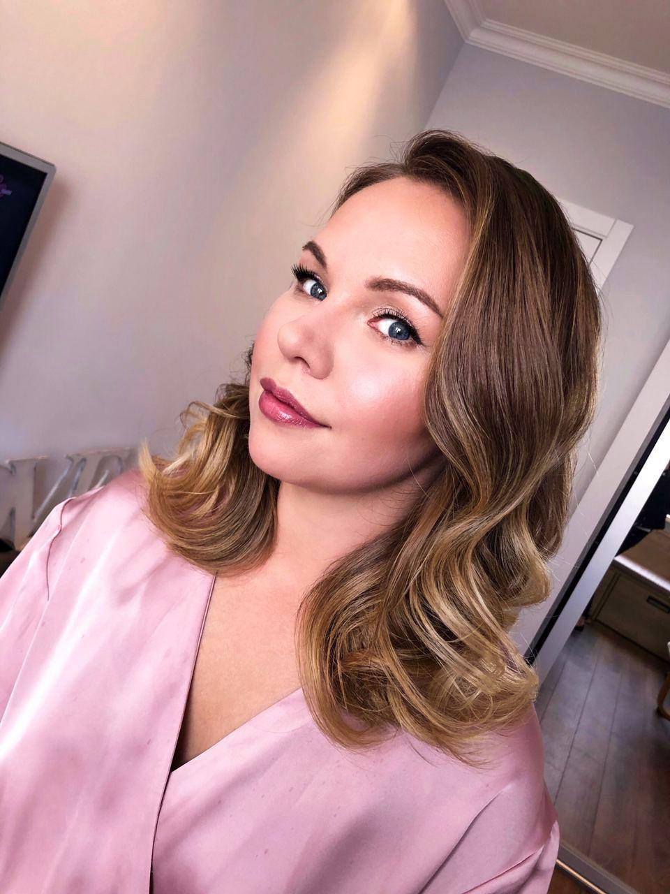 Стилист Анна Сад. Подрядчики и друзья сети свадебных площадок House for wedding