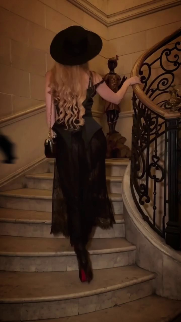 Фотосессия в ресторане Турандот. Фотограф Москва: тематическая фотосессия с подбором образа