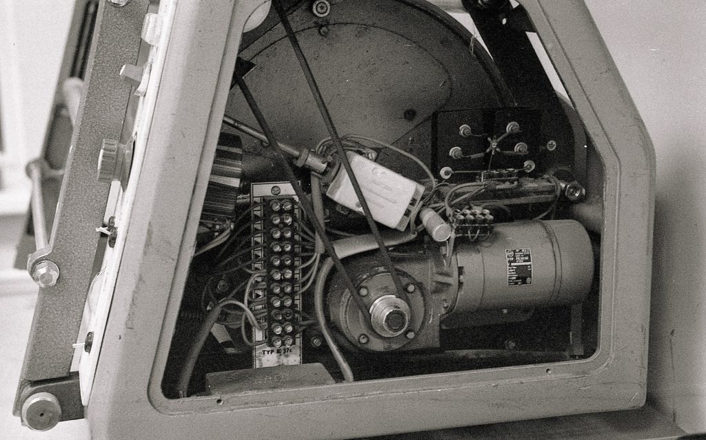 Обзор плёночного фотоаппарата Canon 7. Илья Михачёв Фотограф ПРО людей