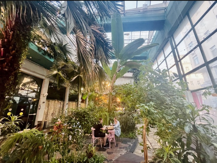 Локации в Питере под крышей