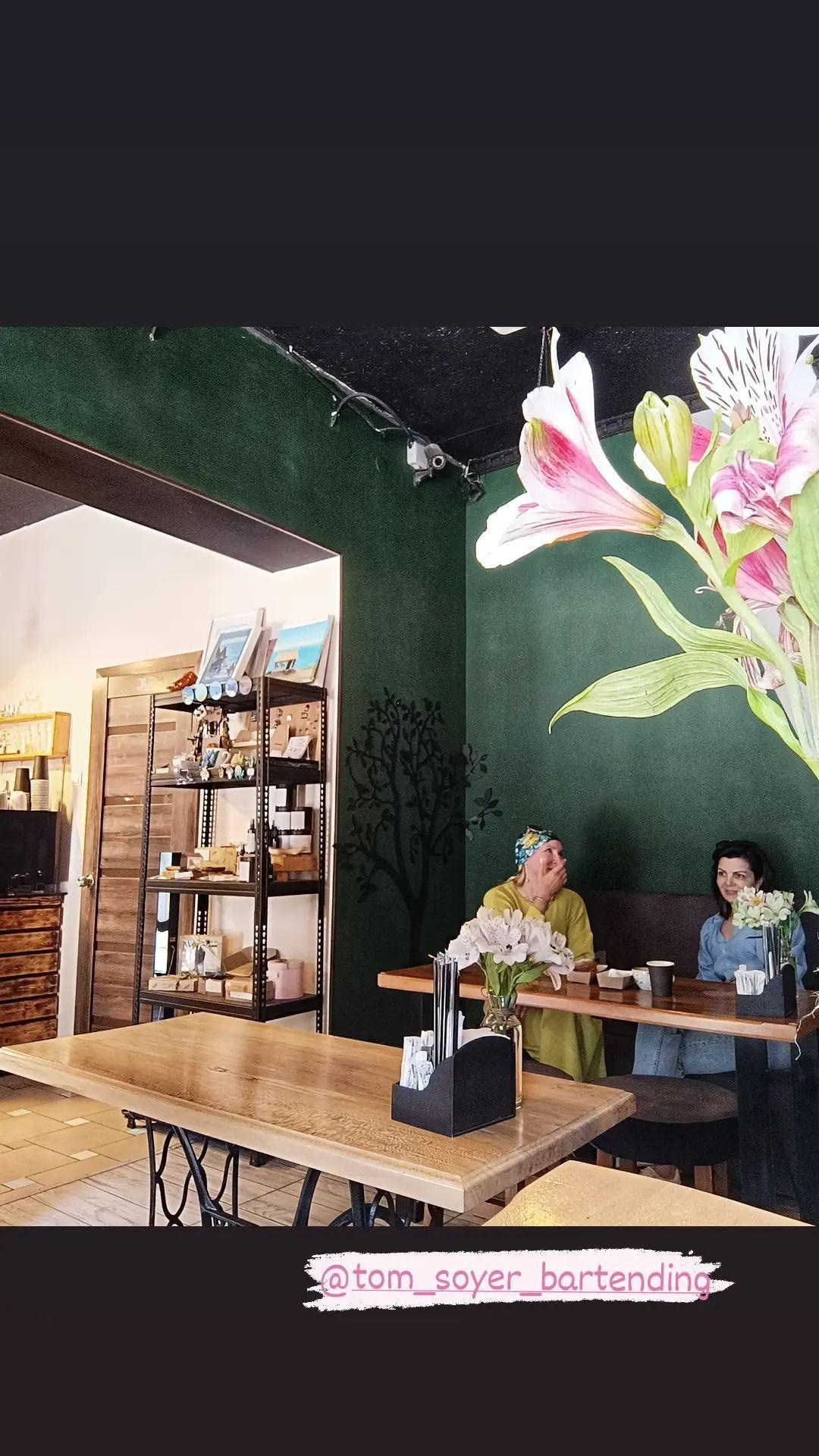 Фотостудии Севастополя. Лучшие фотостудии Севастополя. Фото интерьера фотостудий. Актуальные фото фотостудий Севастополя. Профессиональная фотосъемка в Крыму. Натуральные эмоции и живые кадры. Забронируйте дату прямо сейчас!