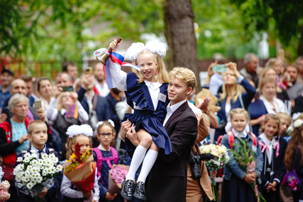 1 Сентября Василисы. Репортажный и семейный фотограф в Санкт-Петербурге Тарас Марченко