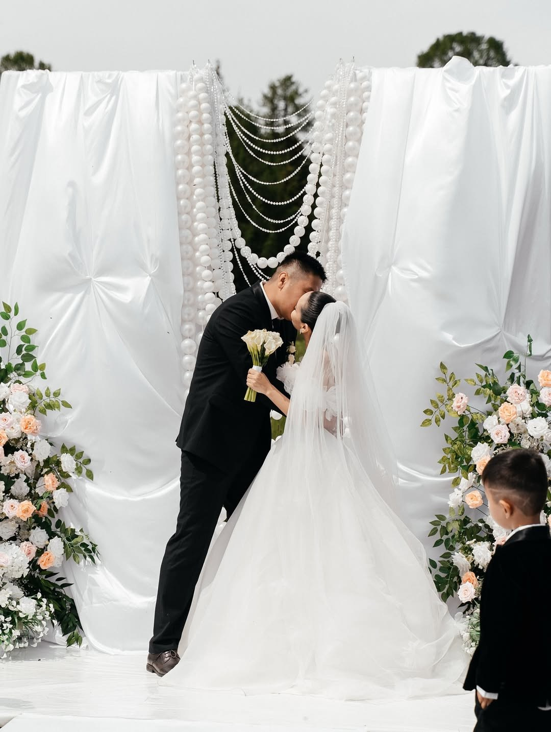 Фотограф в кызыле фотосъемка в кызыле фотосъемка фотограф Людмила Тагва yurtkyzyl юрткызыл индивидуальные фотосессии свадебная съемка. Фото и видеосъемка в Кызыле, аэросъемка в Кызыле свадебный фотограф и видеограф в Кызыле свадебная съемка в Кызыле Yurtkyzyl yurtkyzyl