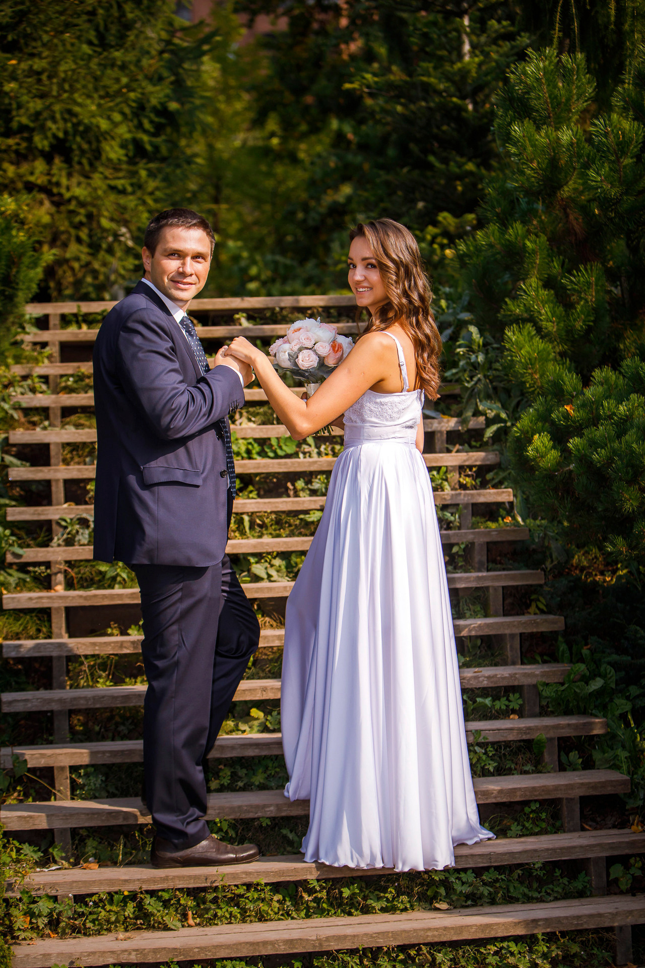 Свадебный фотограф в Москве недорого. Профессиональная фото и видеосъемка. Москва