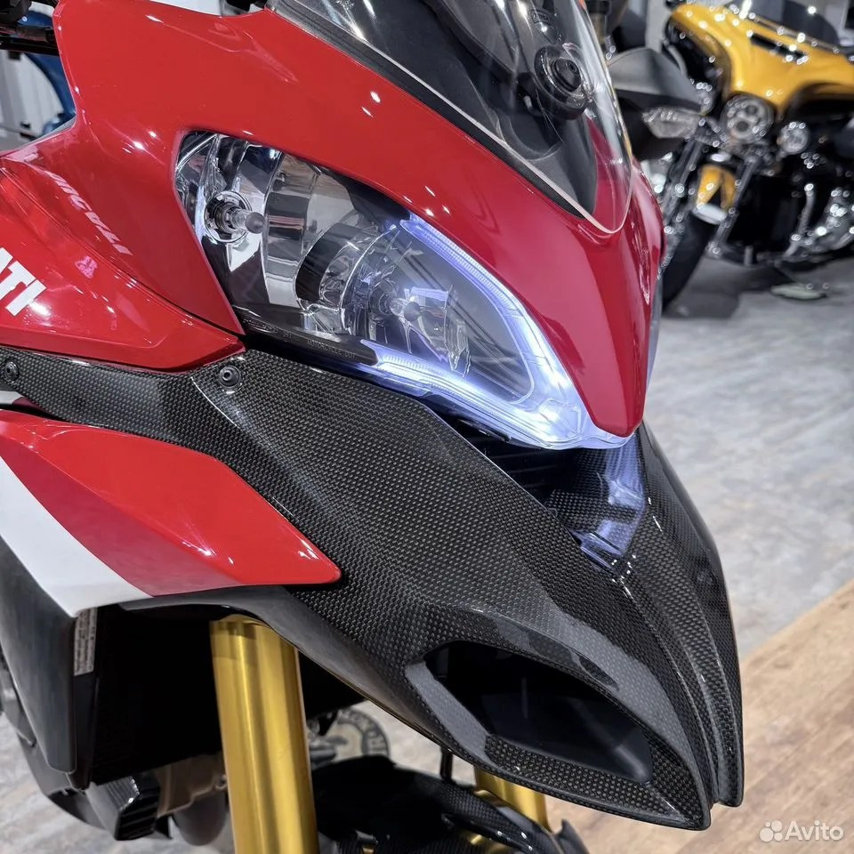 Купить Ducati Multistrada 1200S Pikes Peak (Red Carbon) — подробнее на сайте. Hello Davidson, Москва. Только хорошие мотоциклы…