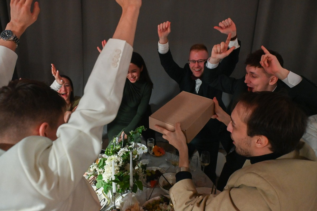 Фотожурналист на свадьбе: когда кадры становятся историей. Документальный фотограф Сергей Вдовин