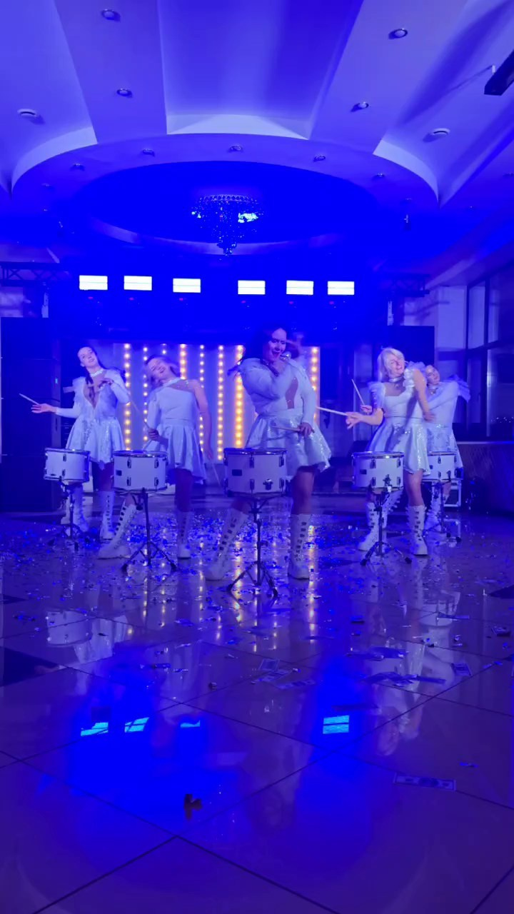 Танцевально барабанное шоу. Kozyreva-show