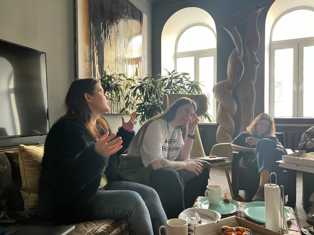 «В КРУГУ» Психологические тренинги в Санкт-Петербурге в живом формате