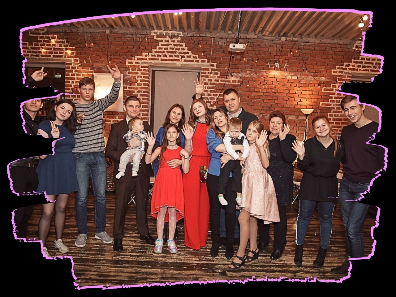 Ведущий + диджей + 1 из 8 моих услуг в подарок!