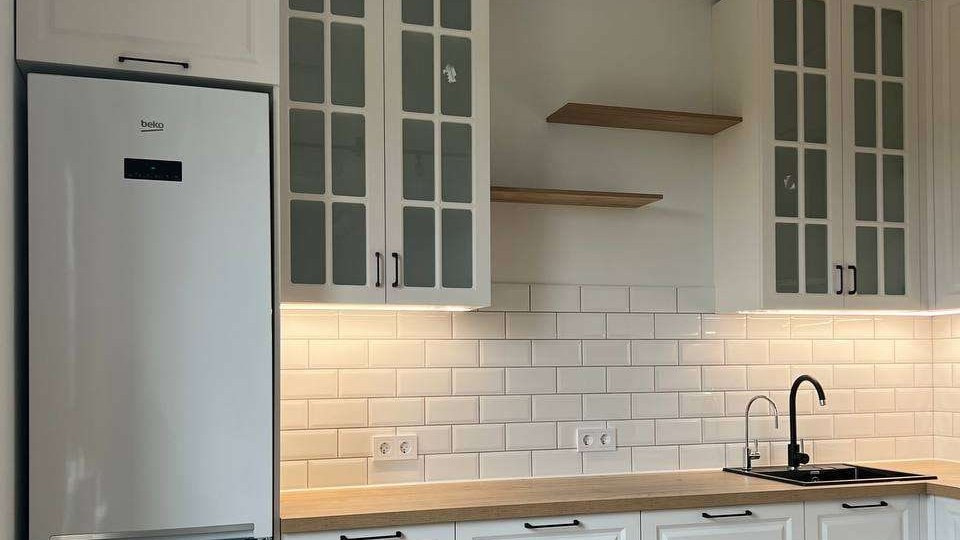 Белая кухня от производителя МГС мебель