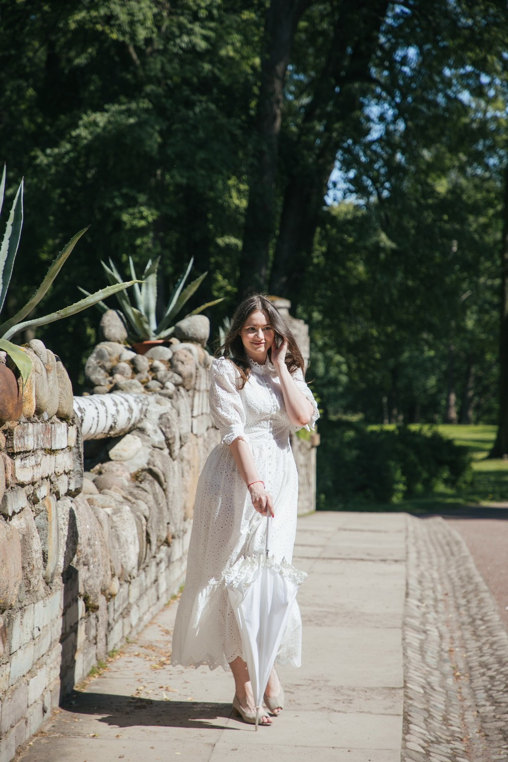 Лавстори в Петергофе, где прогуляться Петергоф, свадьба в Петергофе, как записаться в загс Петергоф, красивые места для свадьбы, фотограф на свадьбу, свадебный фотограф в Петергофе, прогулка,