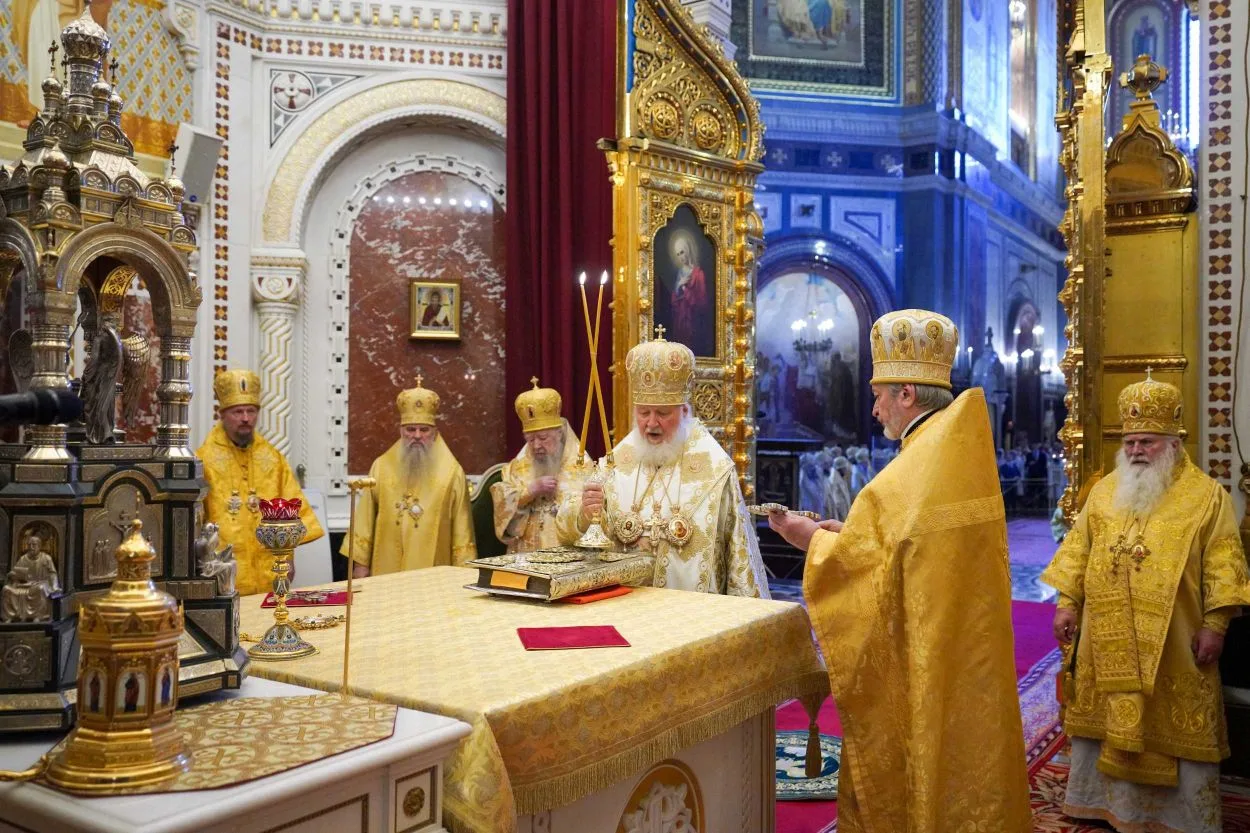 МИТРОПОЛИТ ИГНАТИЙ ПРИНЯЛ УЧАСТИЕ В БОЖЕСТВЕННОЙ ЛИТУРГИИ И ТОРЖЕСТВАХ В ДЕНЬ ТЕЗОИМЕНИТСТВА СВЯТЕЙШЕГО ПАТРИАРХА КИРИЛЛА. Саратовское Северо-Западное благочиние