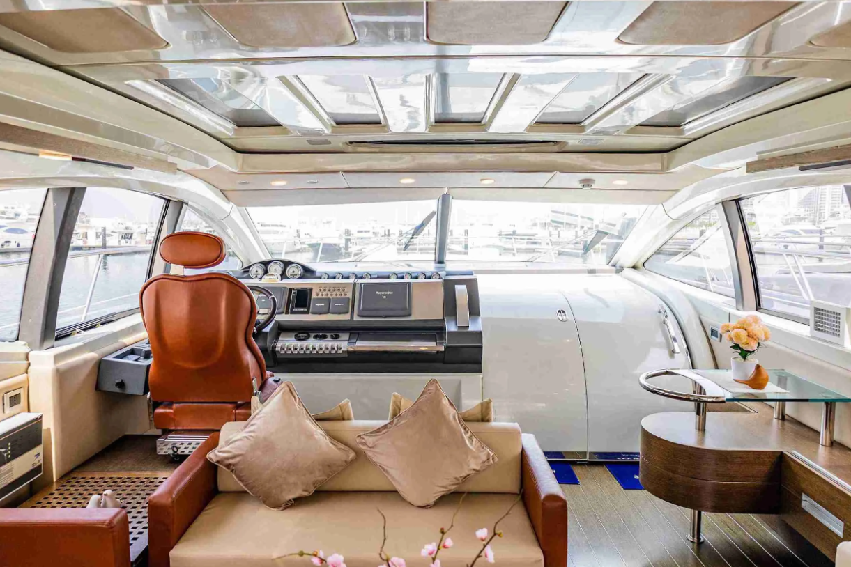 Яхта Анжела Аренда Яхты в Сочи Яхтанаморе YACHTNAMORE YACHTANAMORE