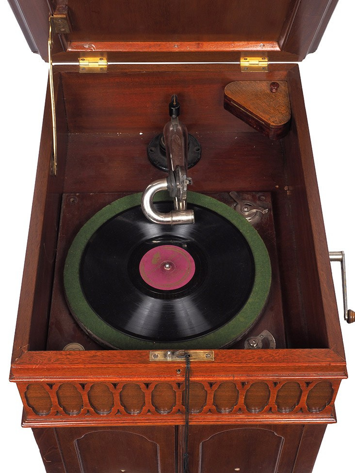 Предметная съемка ДПИ | Аукционный дом «Литфонд». Репортажный и семейный фотограф в Санкт-Петербурге Тарас Марченко